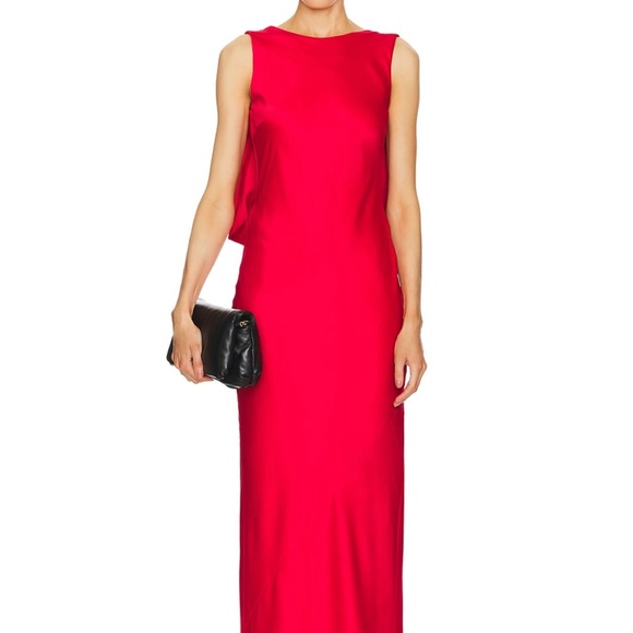 L'Academie Red Sleeveless Bateau Gown - Picture 3 of 5